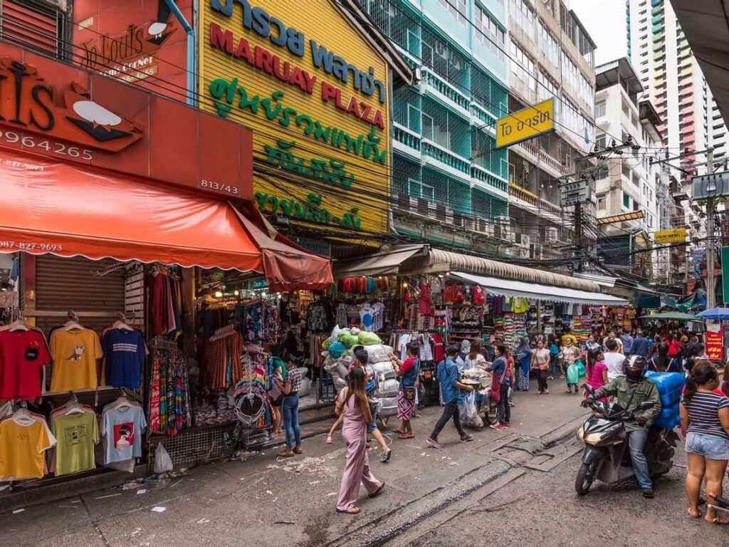 Pratunam-market-Bangkok-shopping