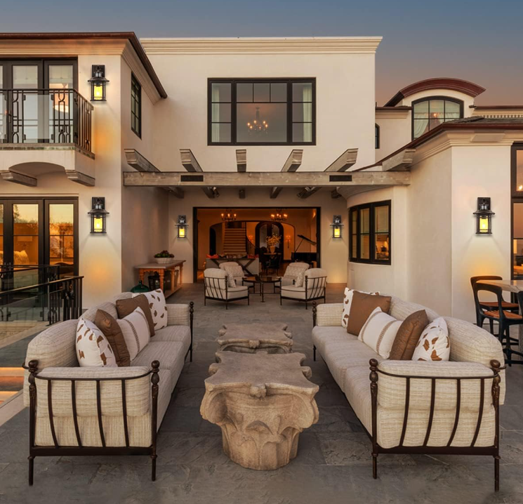 patio-lighting-ideas-metal