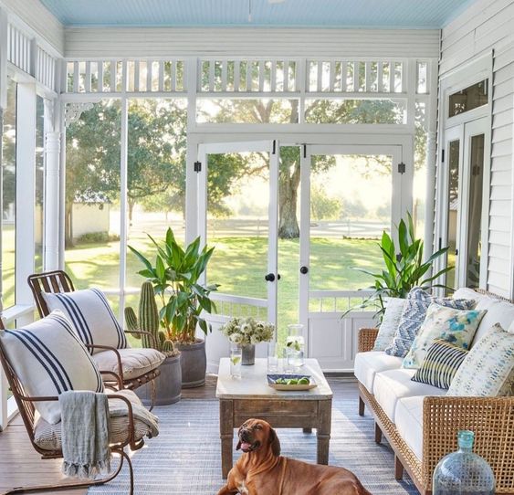 screened-in-patio-porch-for-summer-house